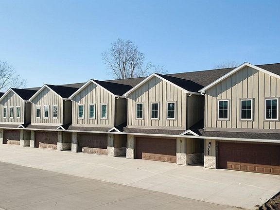 2nd image of 210 Stonebrook Ct