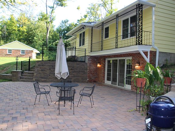 4th image of 10152 Shady Ln