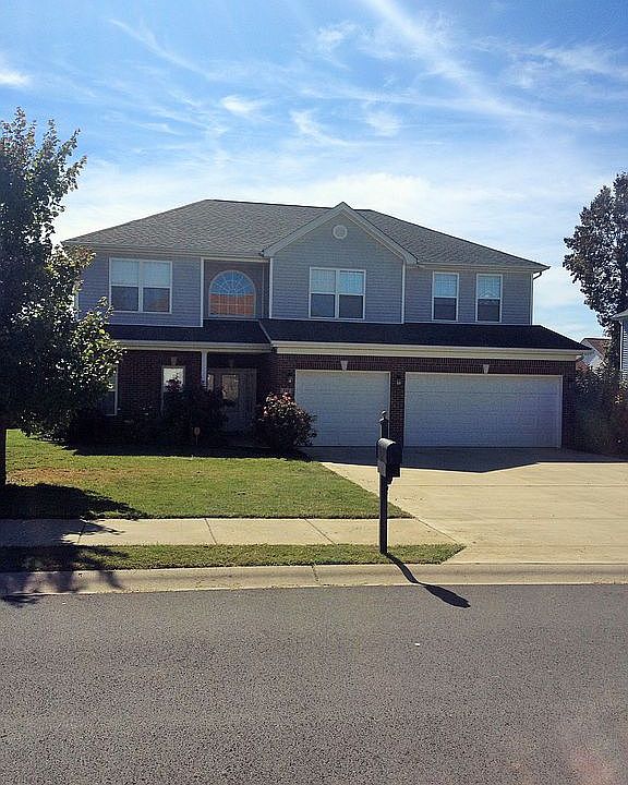 1st image of 308 Vineland Place Dr