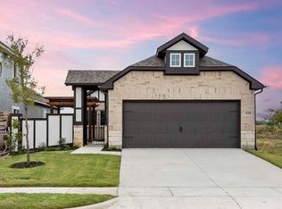 1640 Edgeway Dr, Aubrey, TX 76227