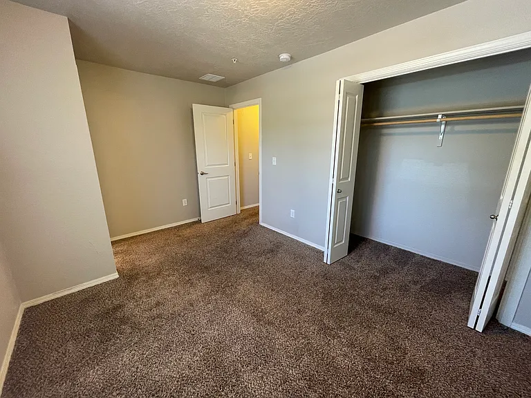Gate House - 11026 Ustick Rd — Photo 21