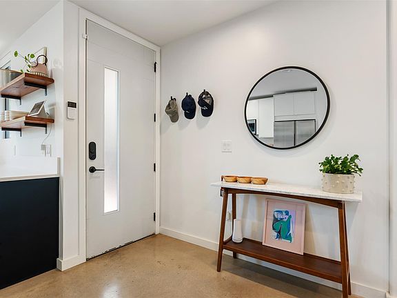 3rd image of 1114 E 3rd St #1