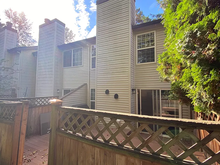 15600 116th Ave NE #H1 — Photo 9