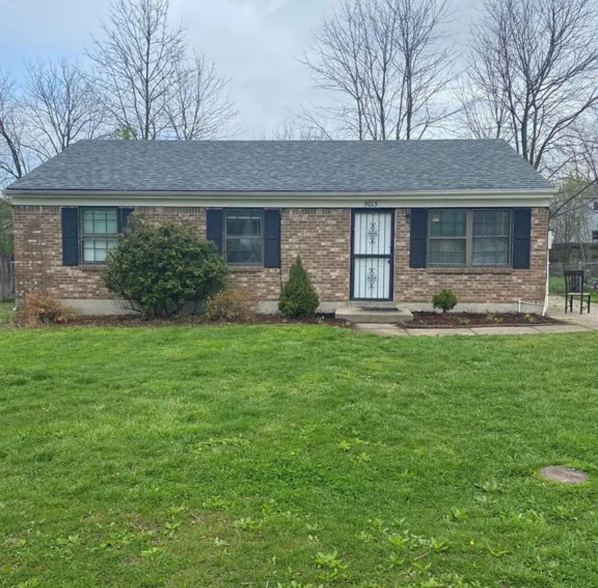 3 bed, 1053 sqft, $1,590 — Photo 1