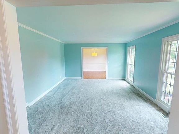 5th image of 1610 Pryor Way