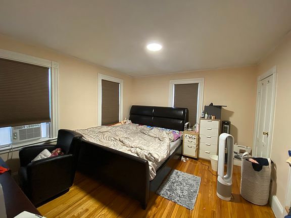 4th image of 59 Old Colony Ave #A
