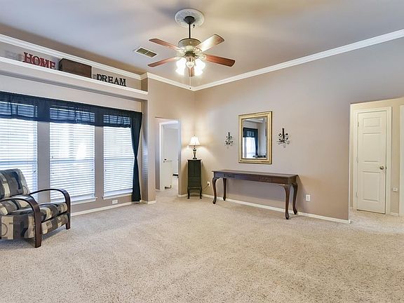 5th image of 4903 Bayberry Dr