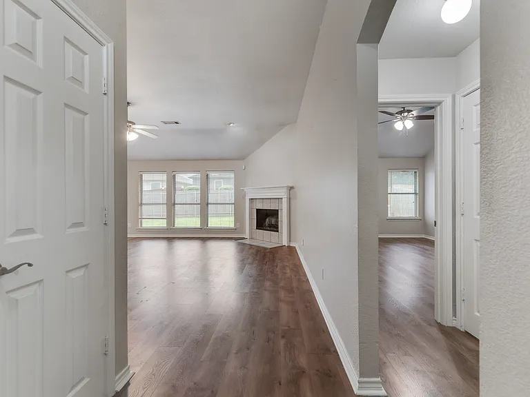 1913 Wahoo Dr — Photo 5