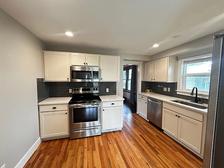 1424 W Montgomery Ave — Photo 11