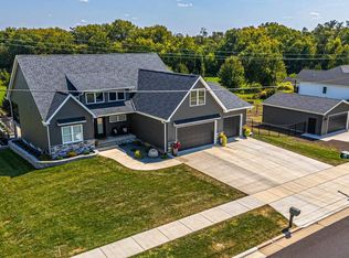 1412 N Union St, Lincoln, IL 62656