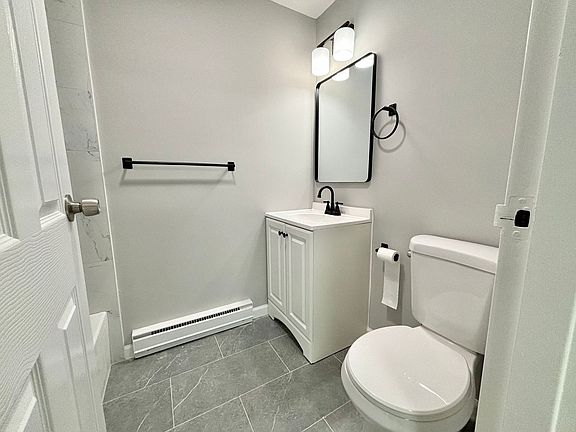 3rd image of 292-300 Main St #411