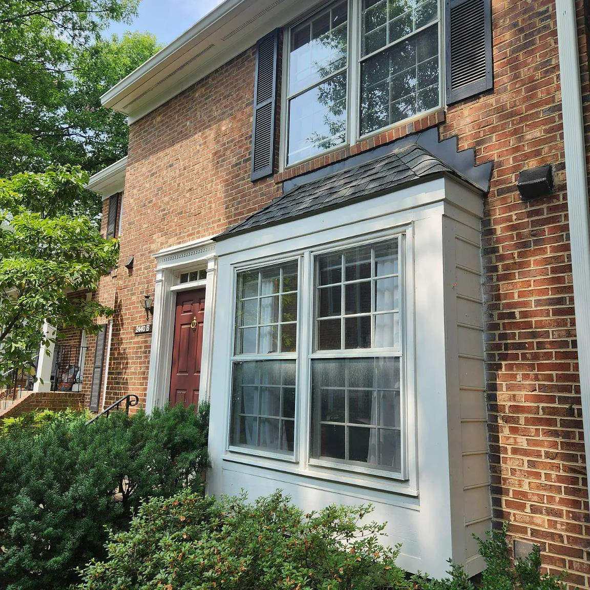 3 bed, 3.5 bath, 1892 sqft, $3,800 — Photo 2