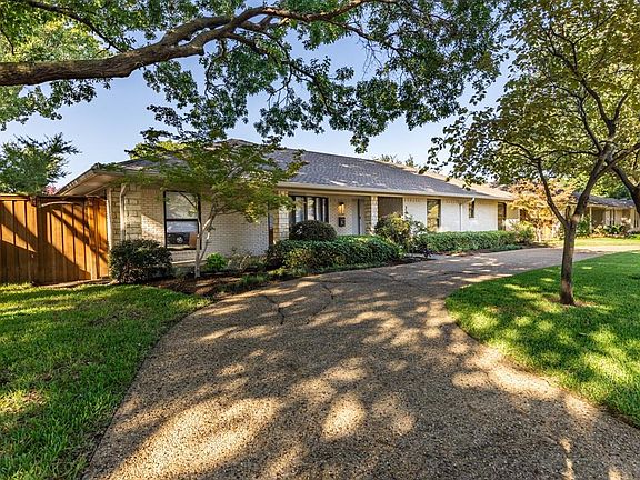 2nd image of 7153 Stonetrail Dr