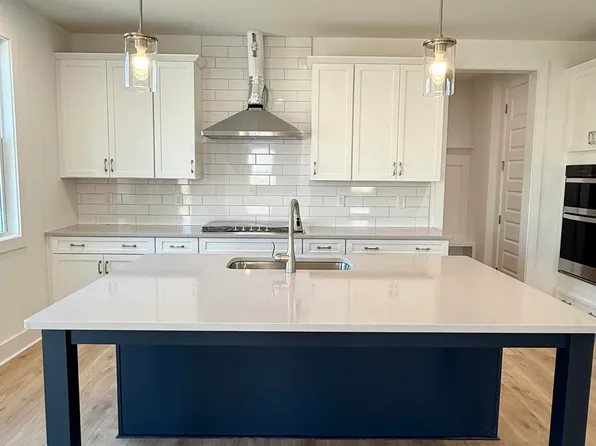 5108 Boylston Dr, Fuquay Varina, NC 27526