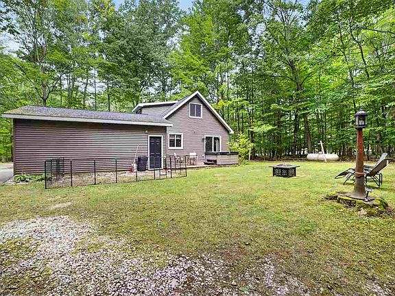 4th image of 1330 Lalonde Rd