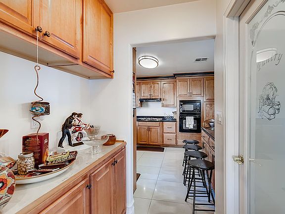 4th image of 1479 Commanche Dr