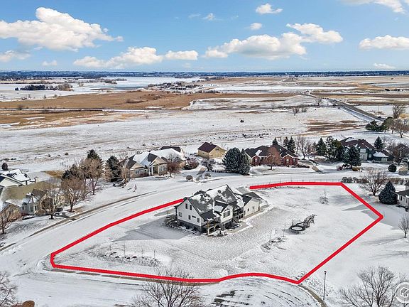 3rd image of 1655 Greenstone Trl