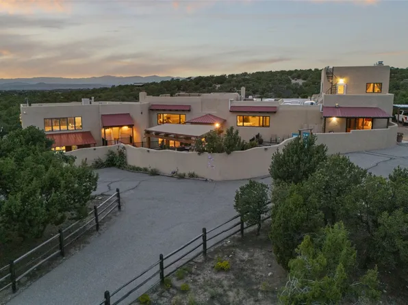 117 Tano Rd, Santa Fe, NM 87506