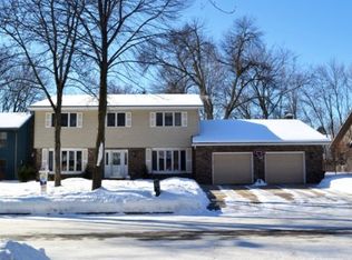 3213 S Poplar Ln, Appleton, WI 54915
