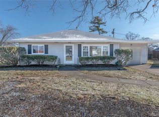 3820 Saranac Dr, Kettering, OH 45429