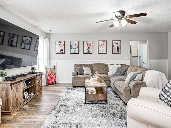 4th image of 11415 High Timber Dr