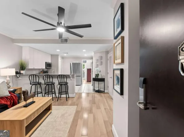 250 Broad St #205, Athens, GA 30601