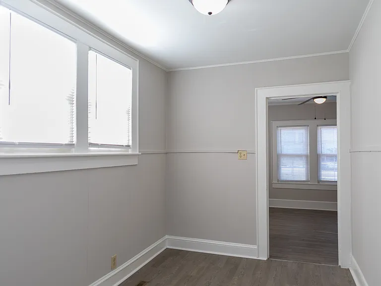 122 Jefferson St — Photo 5