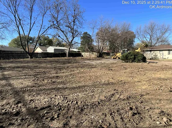 725 Marlena Ln, Ardmore, OK 73401