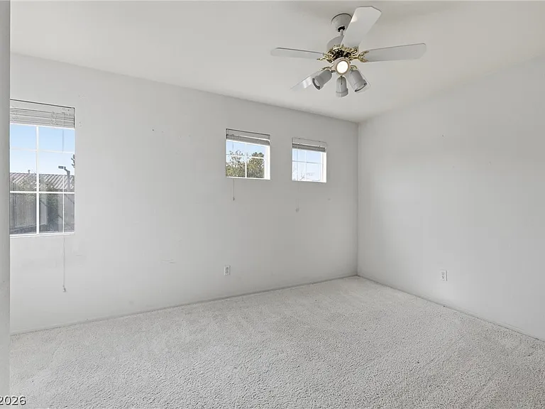 9236 Eagle Ridge Dr — Photo 15