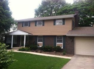 1476 W Lotus Ln, Kankakee, IL 60901