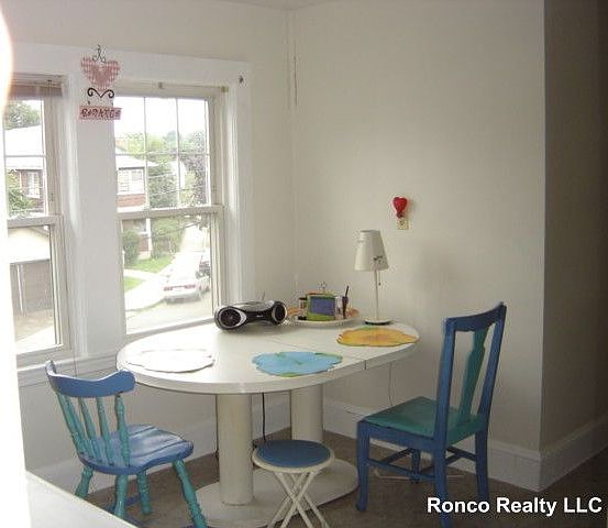 2nd image of 15-20 Harriet St #17