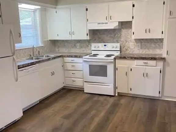 2nd image of 4019 Joseph St