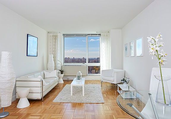 4th image of 215 E 96th St #41F