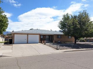 3140 June St NE, Albuquerque, NM 87111
