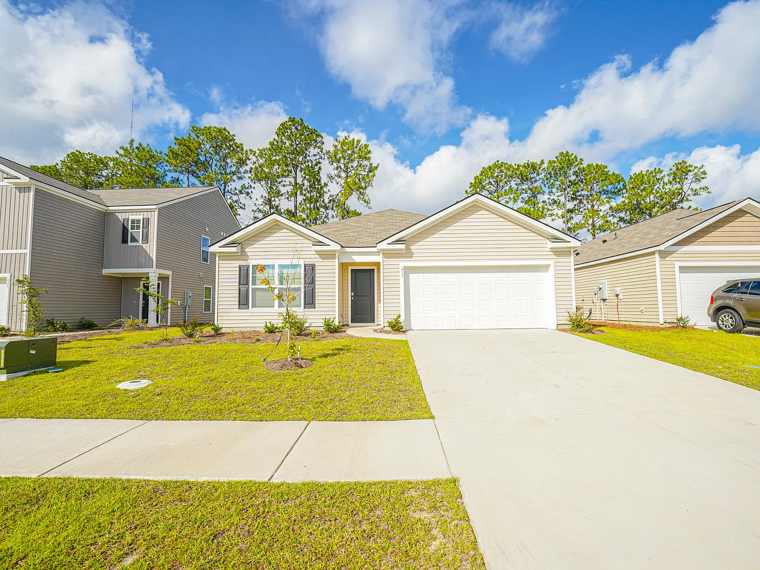 4 bed, 1774 sqft, $2,100 — Photo 2
