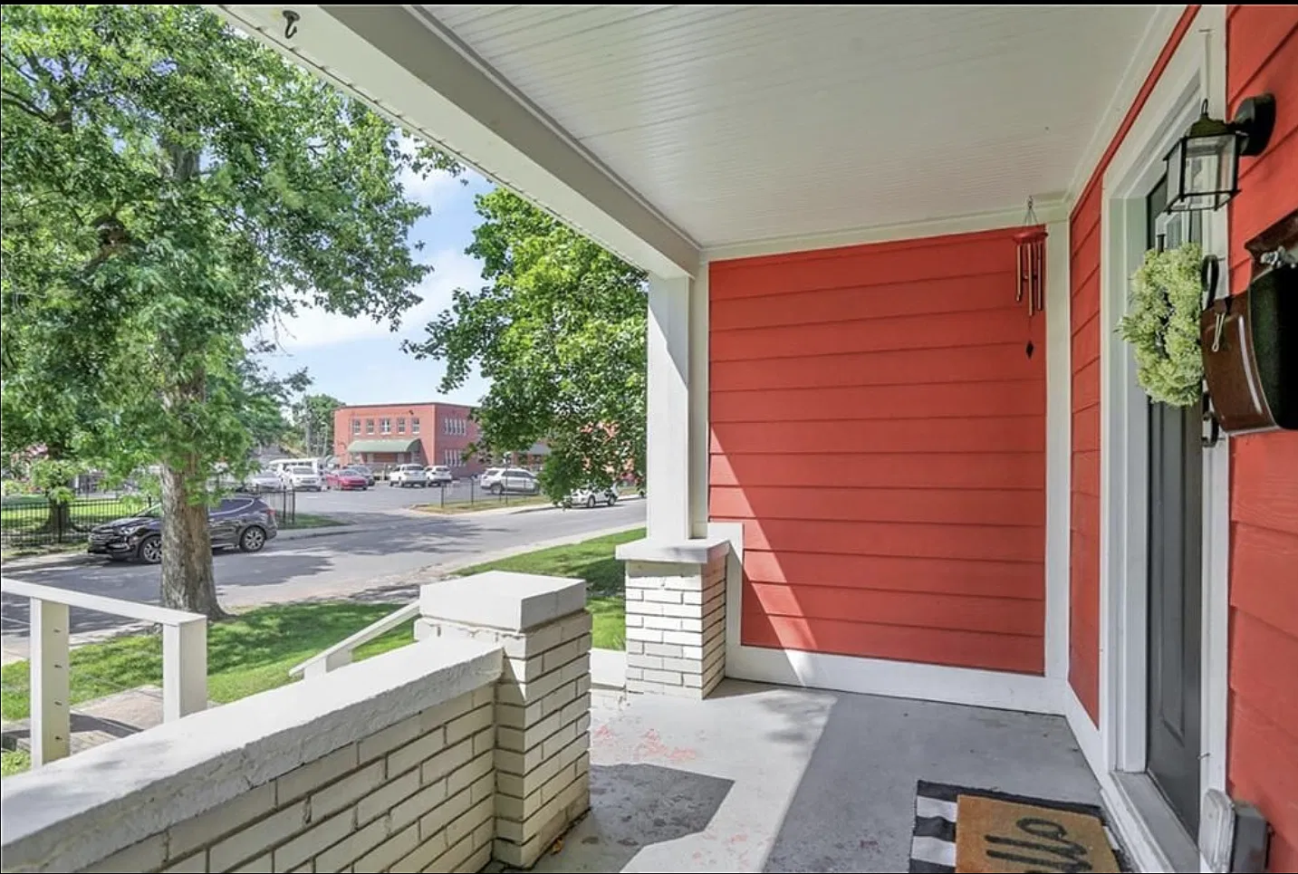 3 bed, 1820 sqft, $2,200 — Photo 4
