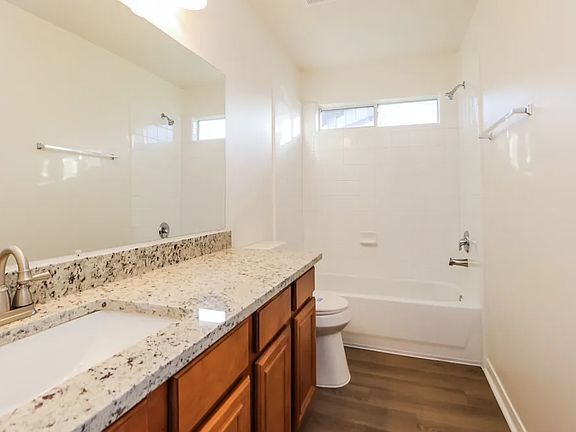 2nd image of 1526 Imperial Manor Ln #3042