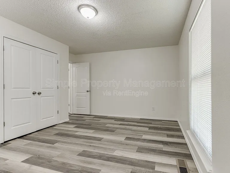 704 Pepperdine Ave — Photo 22