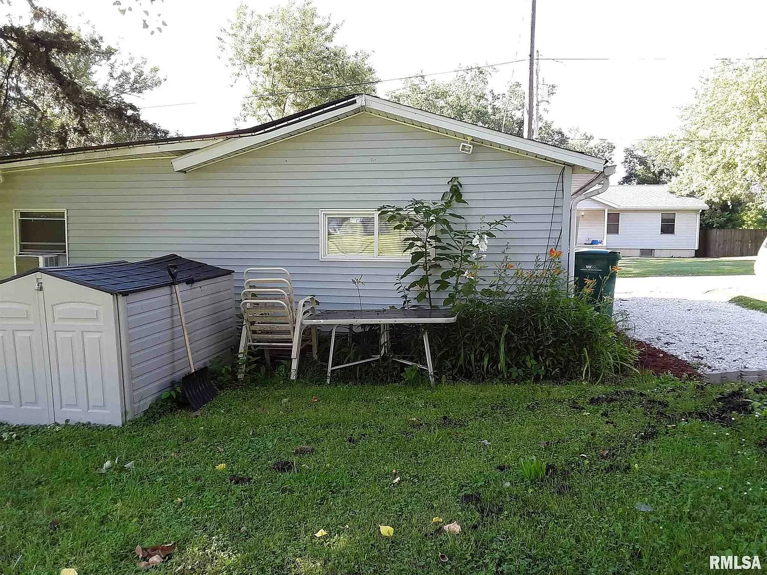 2 bed, 675 sqft, $990 — Photo 2