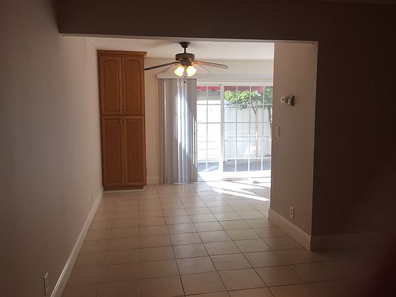Dining Rm