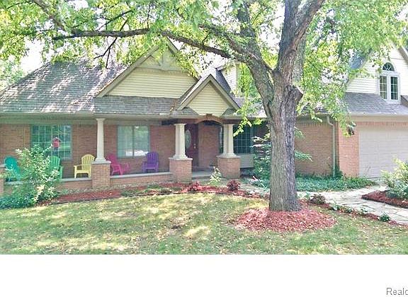2nd image of 717 Chris Ln