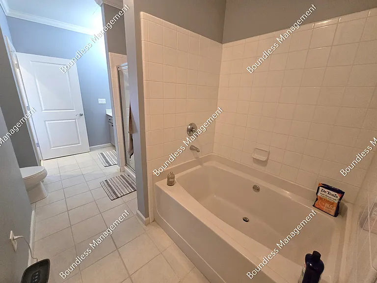 3040 Peachtree Rd NW #1509 — Photo 11