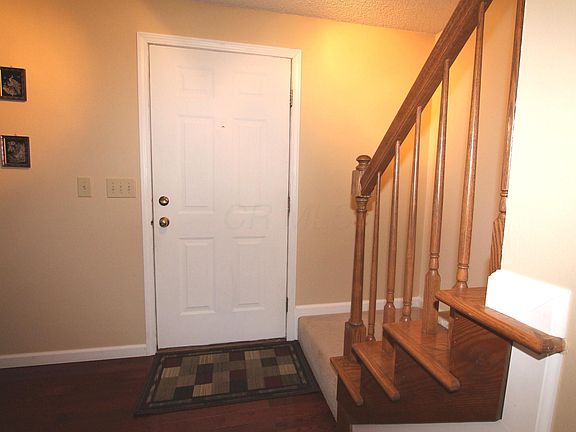 3rd image of 8556 Landseer Dr