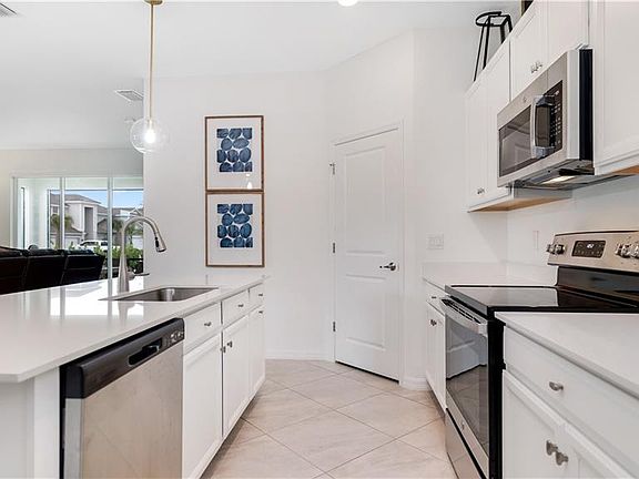 5th image of 2425 Orchard ST