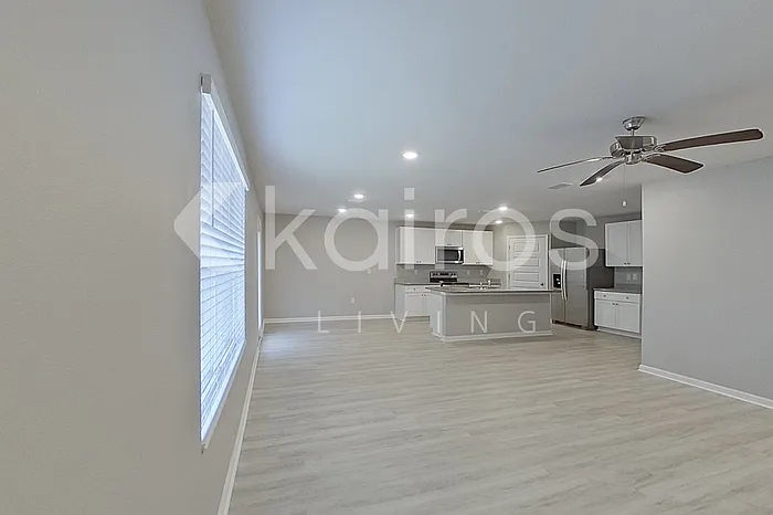 4816 Malay Cir — Photo 4