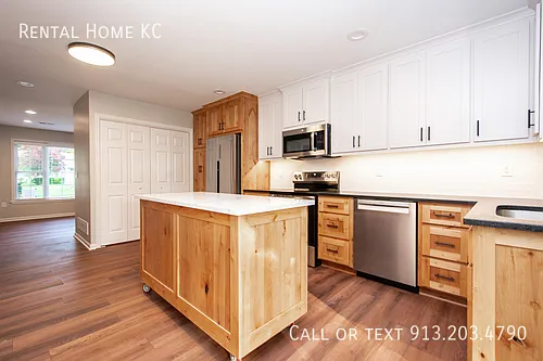 7620 Robinson St — Photo 7