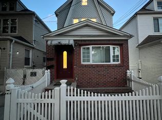 10719 90th St, Jamaica, NY 11417