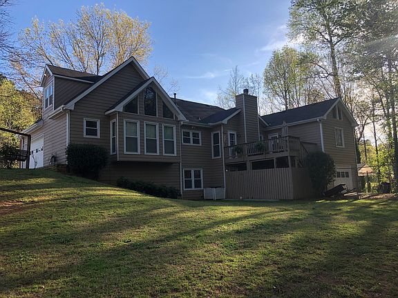 2nd image of 1010 Thornwood Cir