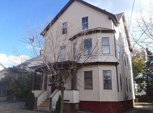 42 Franklin Ave, Cranston, RI 02920