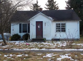 313 Grove St, Cherry Valley, IL 61016